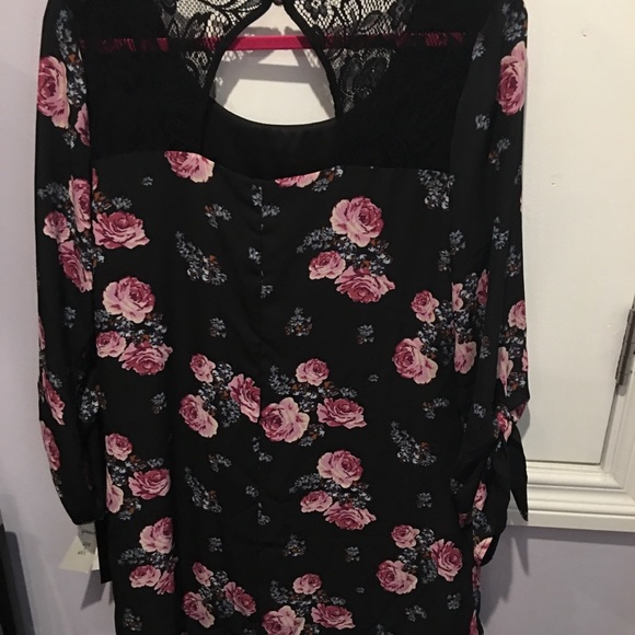 🎁💕🖤New Floral Dress🖤💕🎁 - Picture 4 of 8